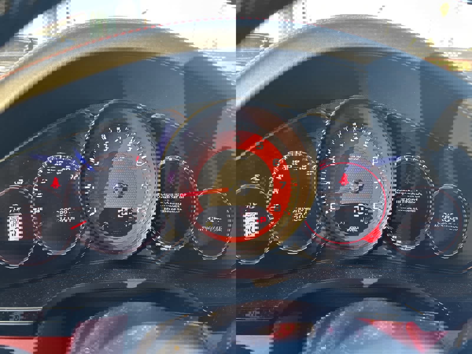 Used 2023 Porsche Cayenne Platinum Edition image 33