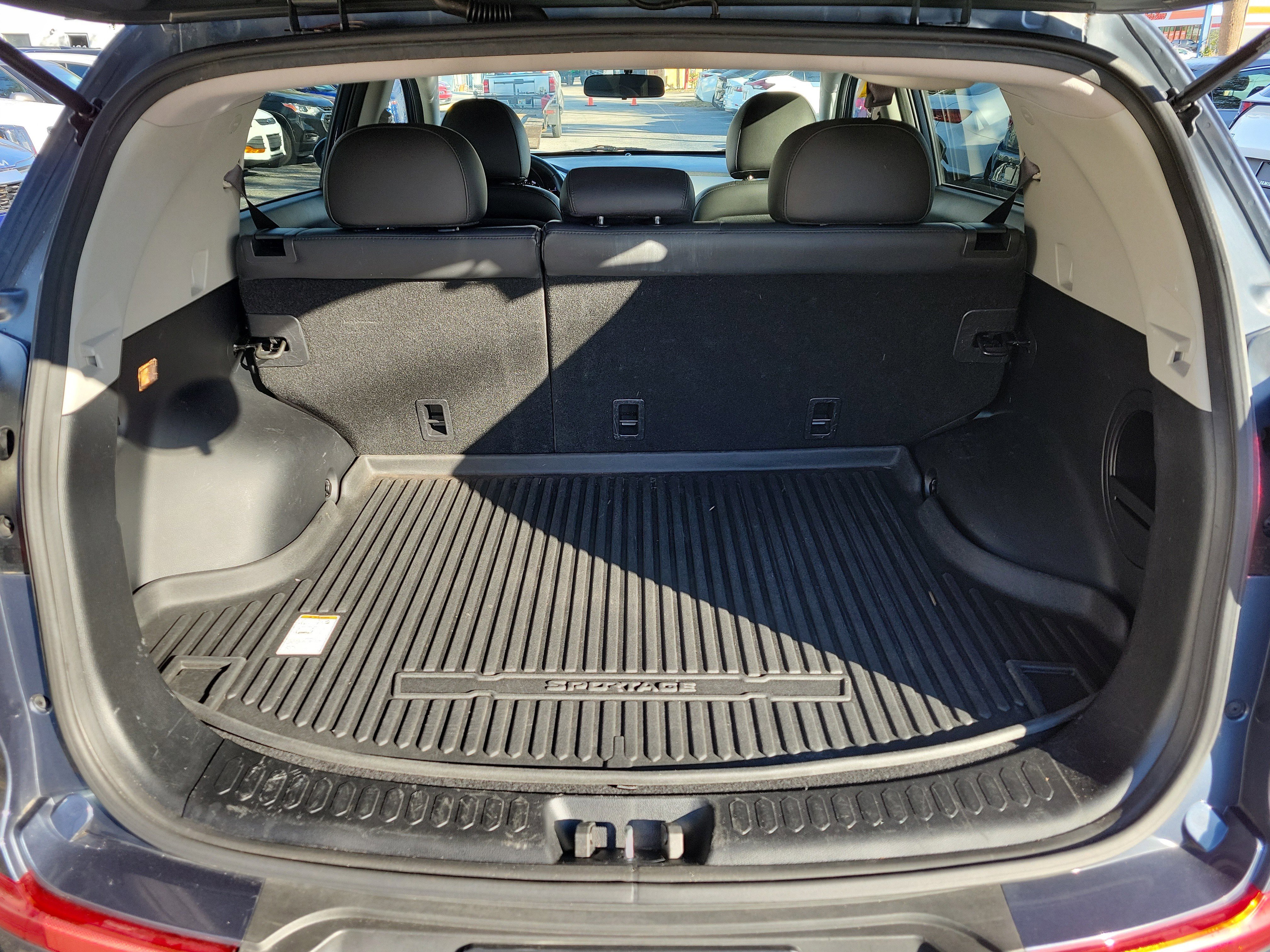 Used 2016 Kia Sportage EX image 14