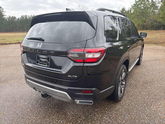 Used 2025 Honda Pilot Elite image 3