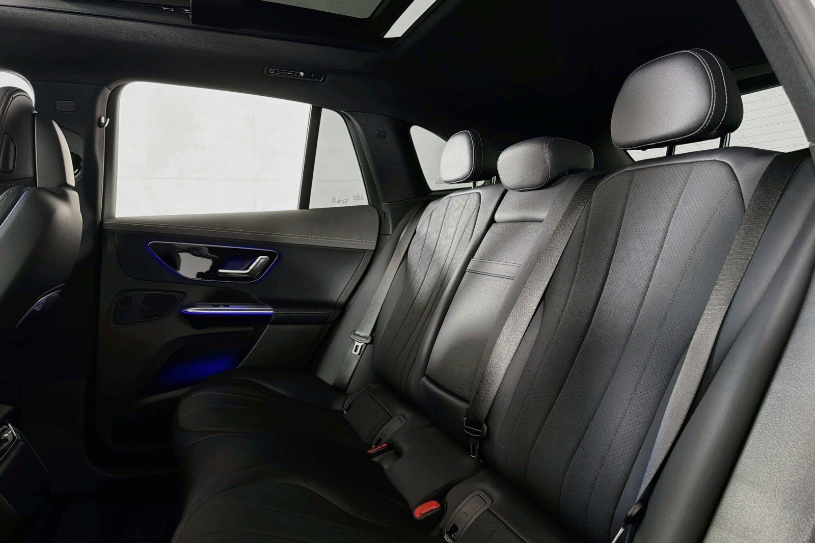 Certified 2026 Mercedes-Benz EQE 320 4MATIC SUV image 9