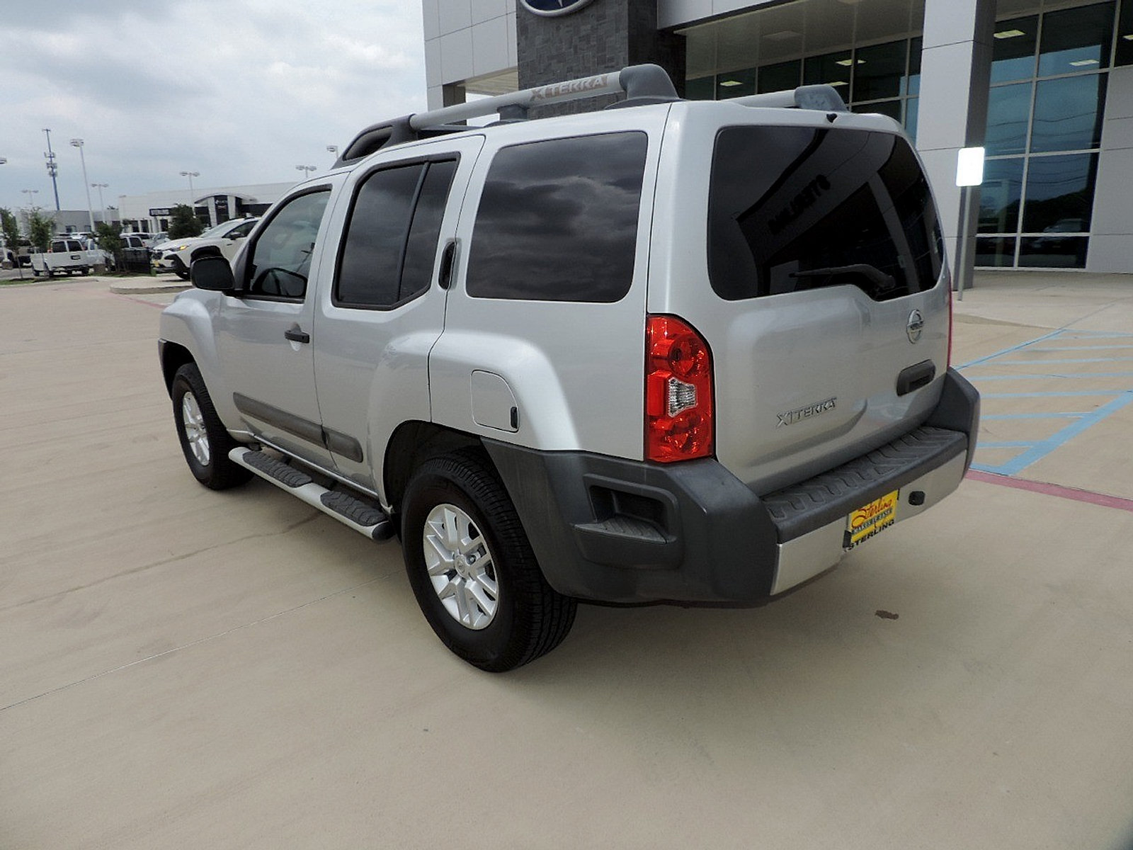 Used 2015 Nissan Xterra S w/ Value Package RWD image 7