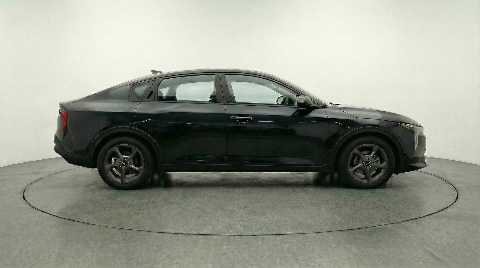 Used 2025 Kia K4 LXS image 11