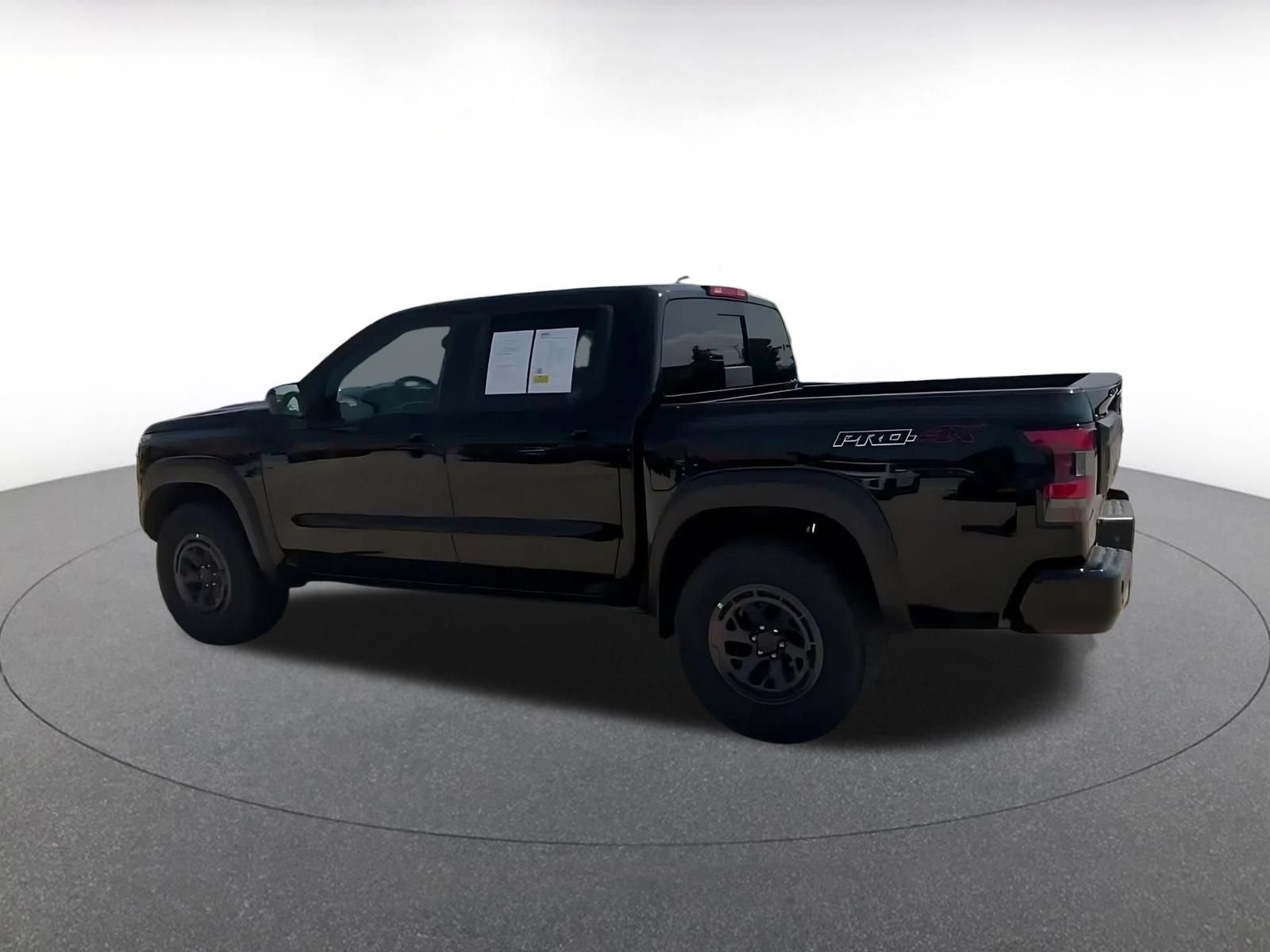 Used 2026 Nissan Frontier PRO-4X AWD/4WD image 9