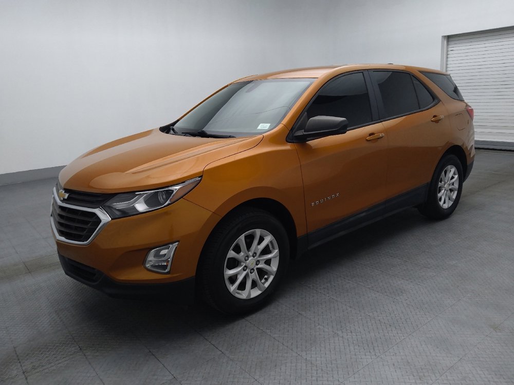 Used 2018 Chevrolet Equinox LS image 2
