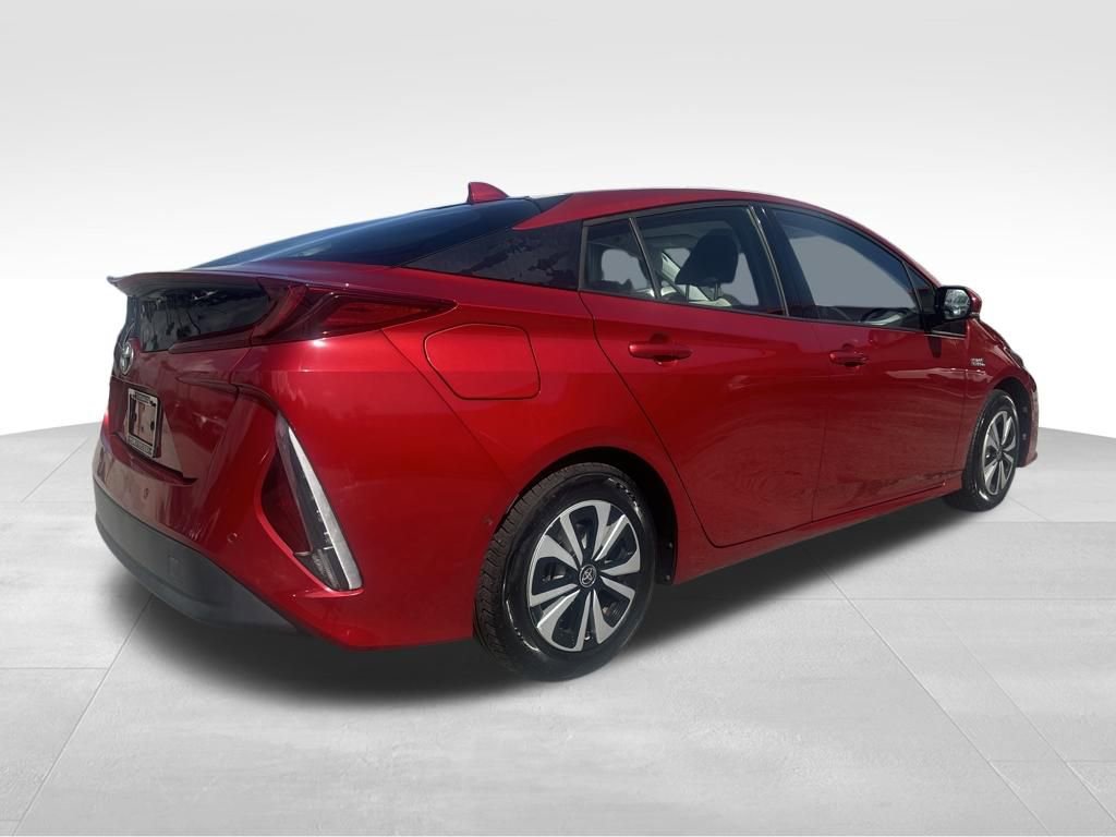 Used 2017 Toyota Prius Prime Plus image 7