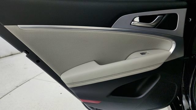 Used 2019 Genesis G70 3.3T Advanced RWD image 46