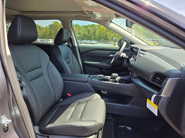 New 2026 Nissan Rogue Dark Armor FWD image 15