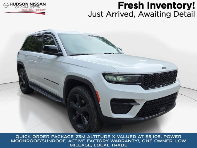Used 2025 Jeep Grand Cherokee Altitude