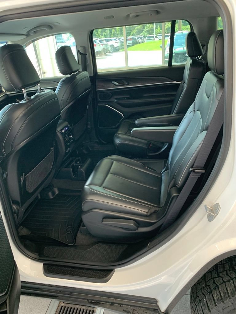 Used 2021 Jeep Grand Cherokee L Limited AWD/4WD image 6