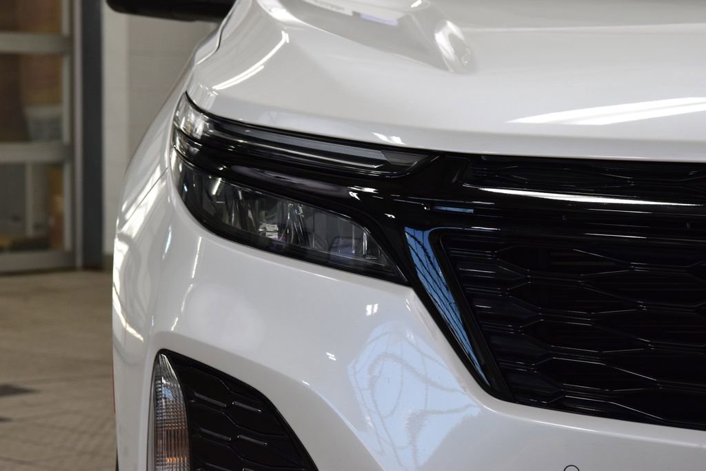 Used 2024 Chevrolet Equinox RS w/ RS Leather Package image 12