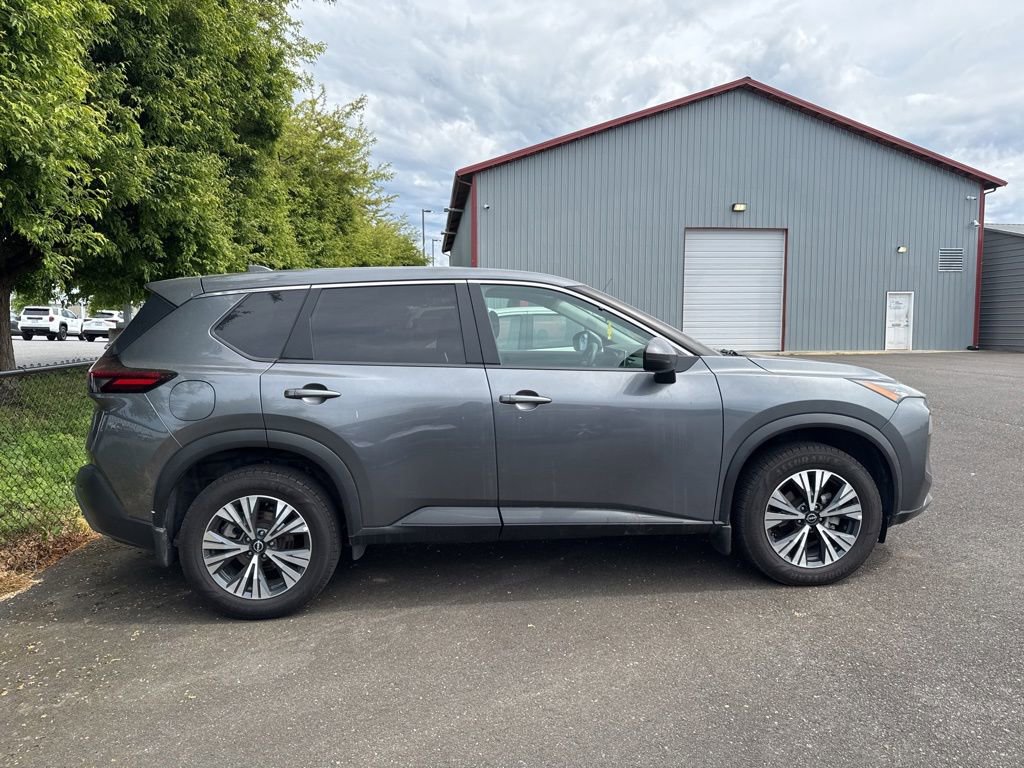 Used 2022 Nissan Rogue SV AWD/4WD image 7