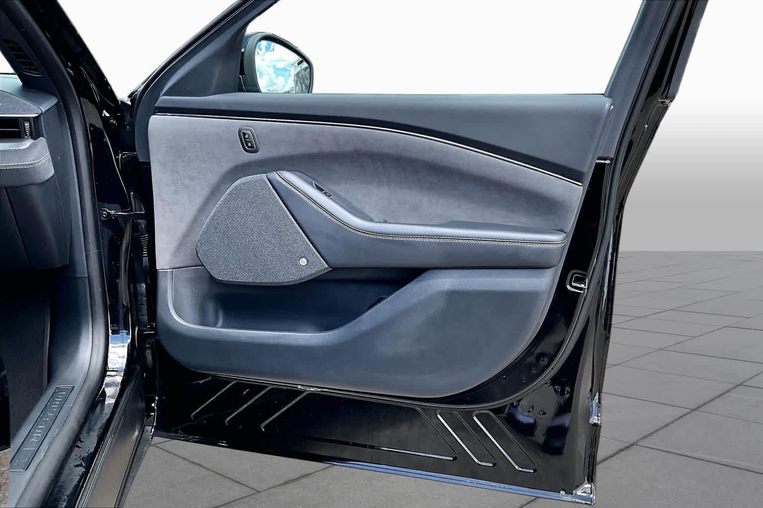 Used 2025 Ford Mustang Mach-E GT AWD/4WD image 26