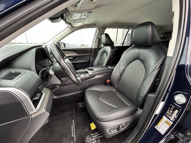 Used 2024 Toyota Grand Highlander XLE image 27