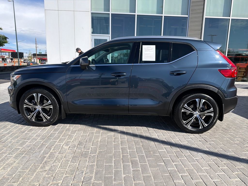 Used 2020 Volvo XC40 T5 Inscription w/ Protection Package Premier AWD/4WD image 2