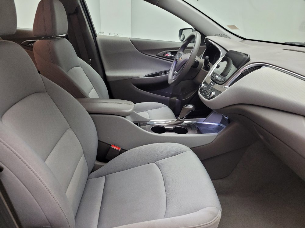 Used 2020 Chevrolet Malibu LT FWD image 21