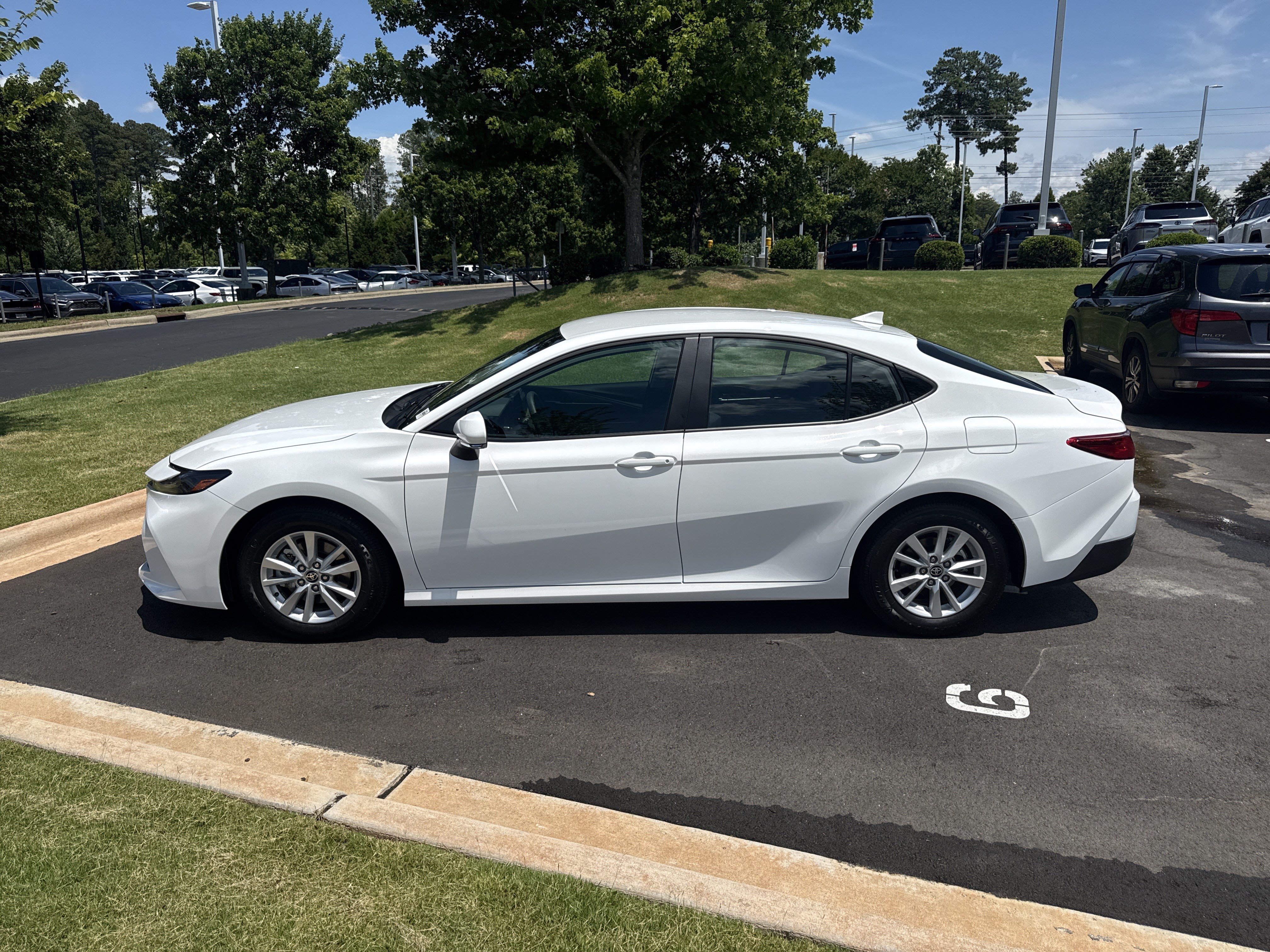Used 2026 Toyota Camry LE w/ Convenience Package FWD image 7