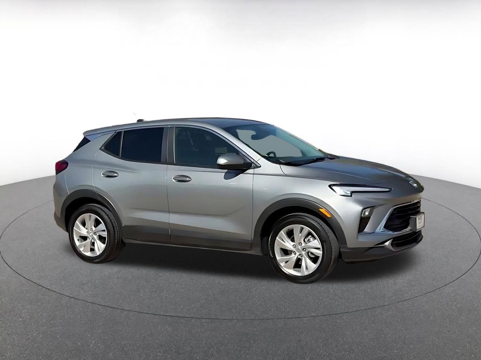 Used 2025 Buick Encore GX Preferred image 2