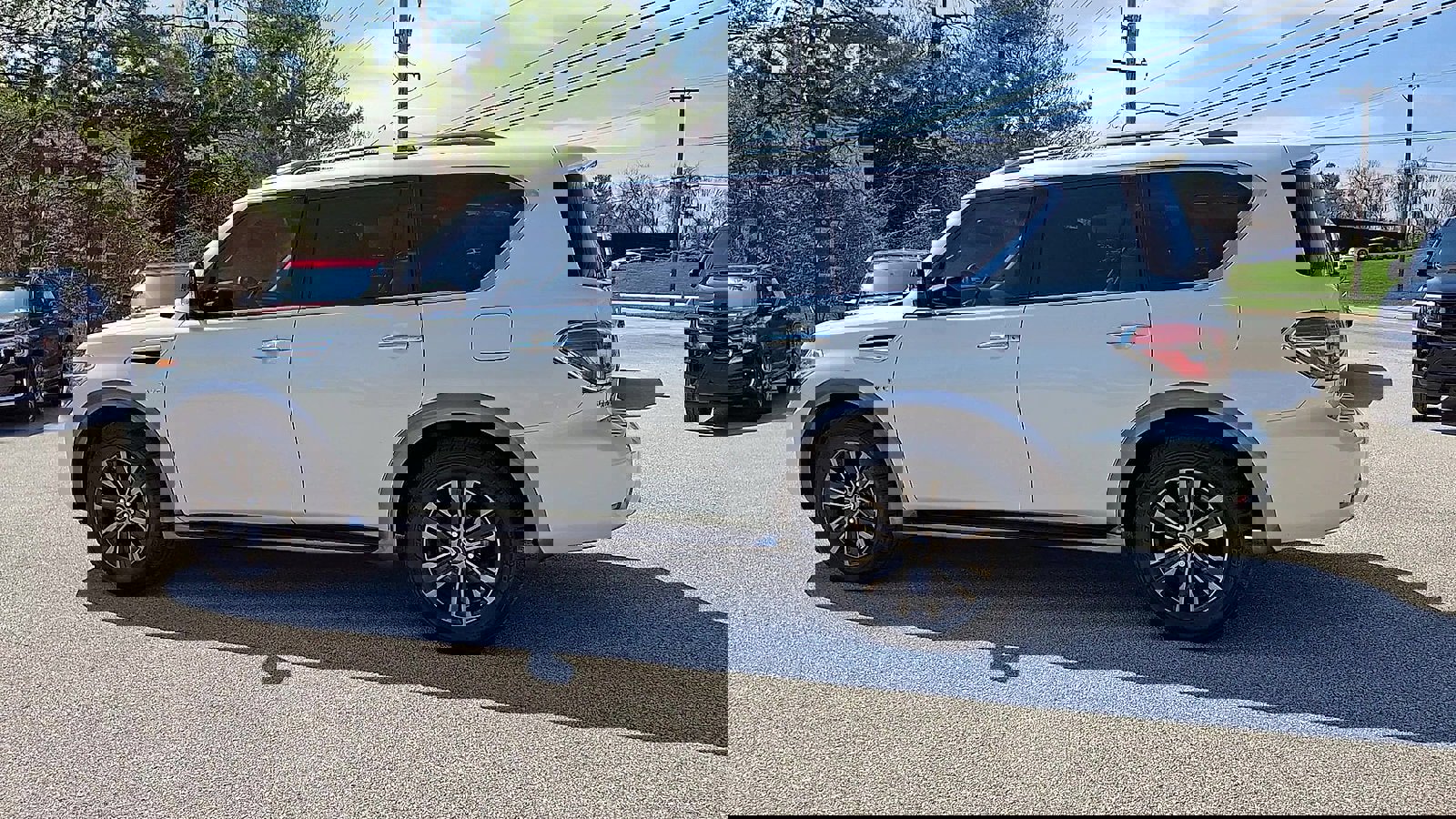 Used 2017 Nissan Armada Platinum w/ Captain Seat Package image 6