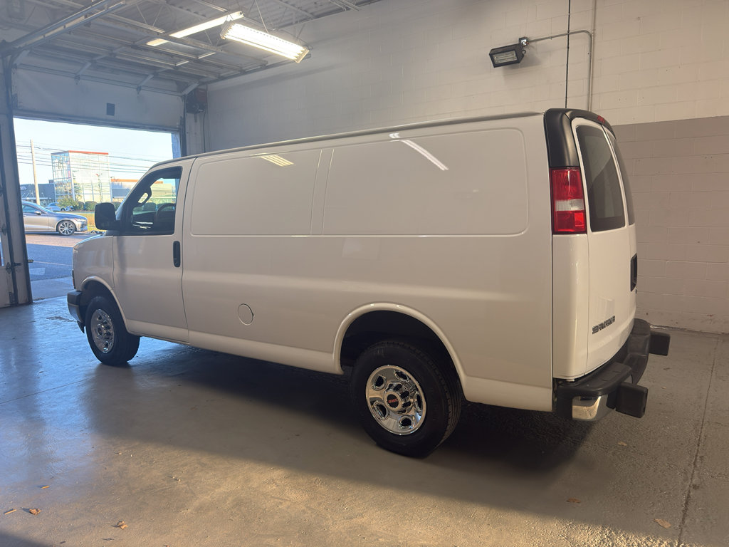 Used 2020 GMC Savana 2500 Work Van w/ Driver Convenience Package image 5