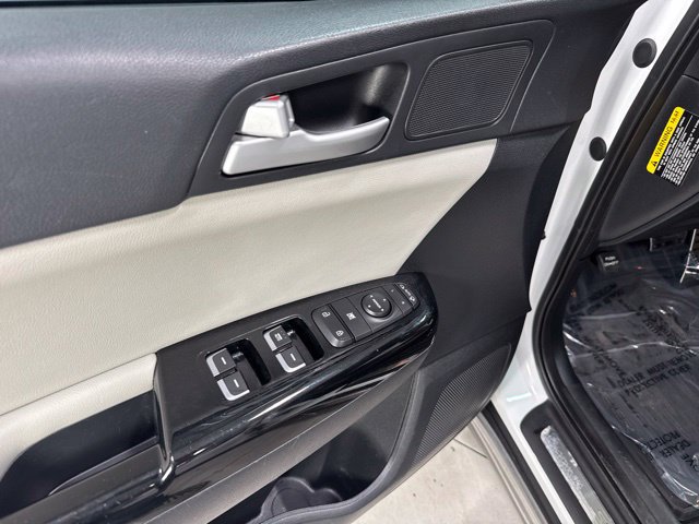 Used 2019 Kia Sportage EX w/ EX Sport Appearance Package FWD image 11