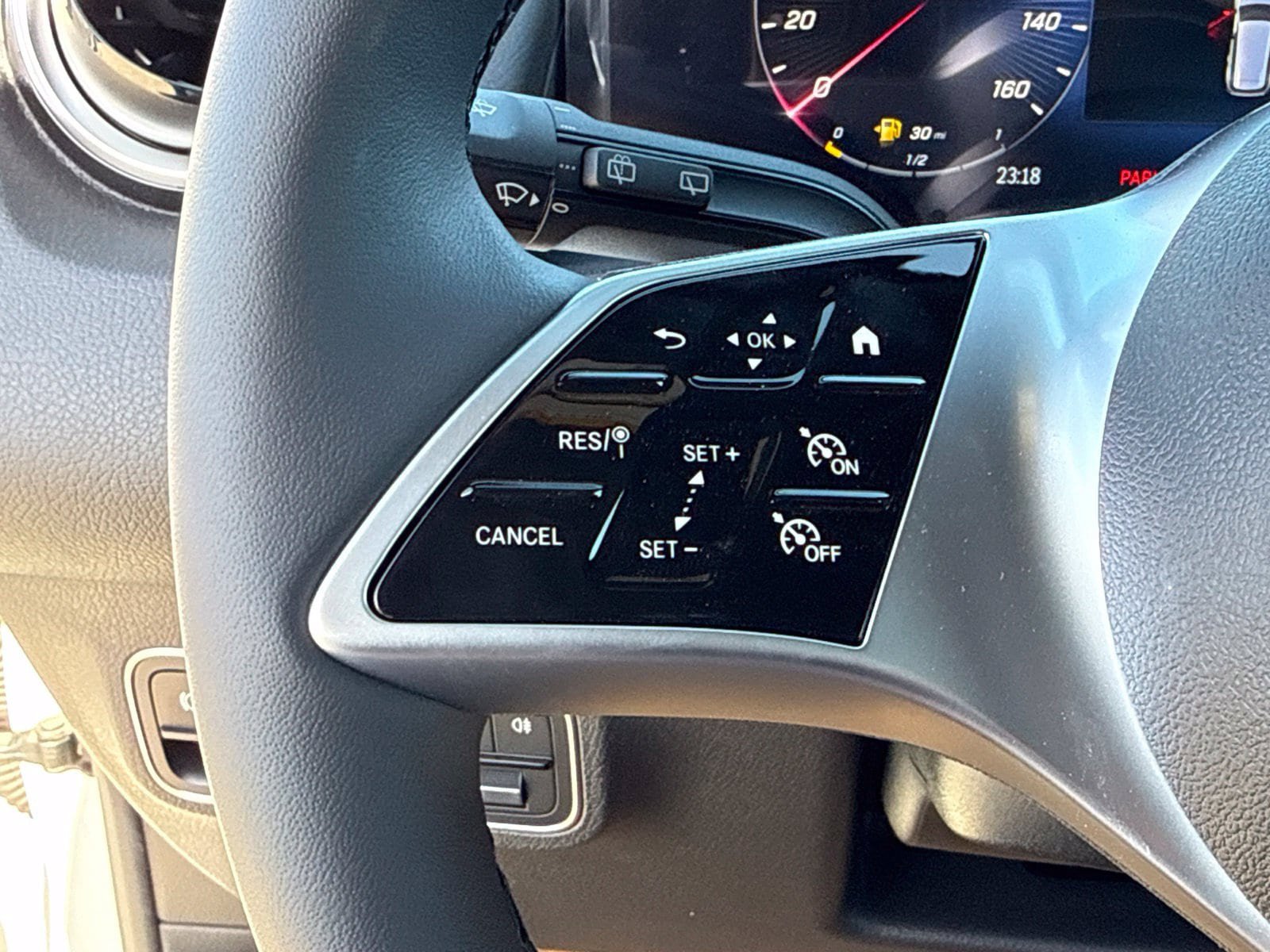 New 2026 Mercedes-Benz GLB 250 4MATIC image 23