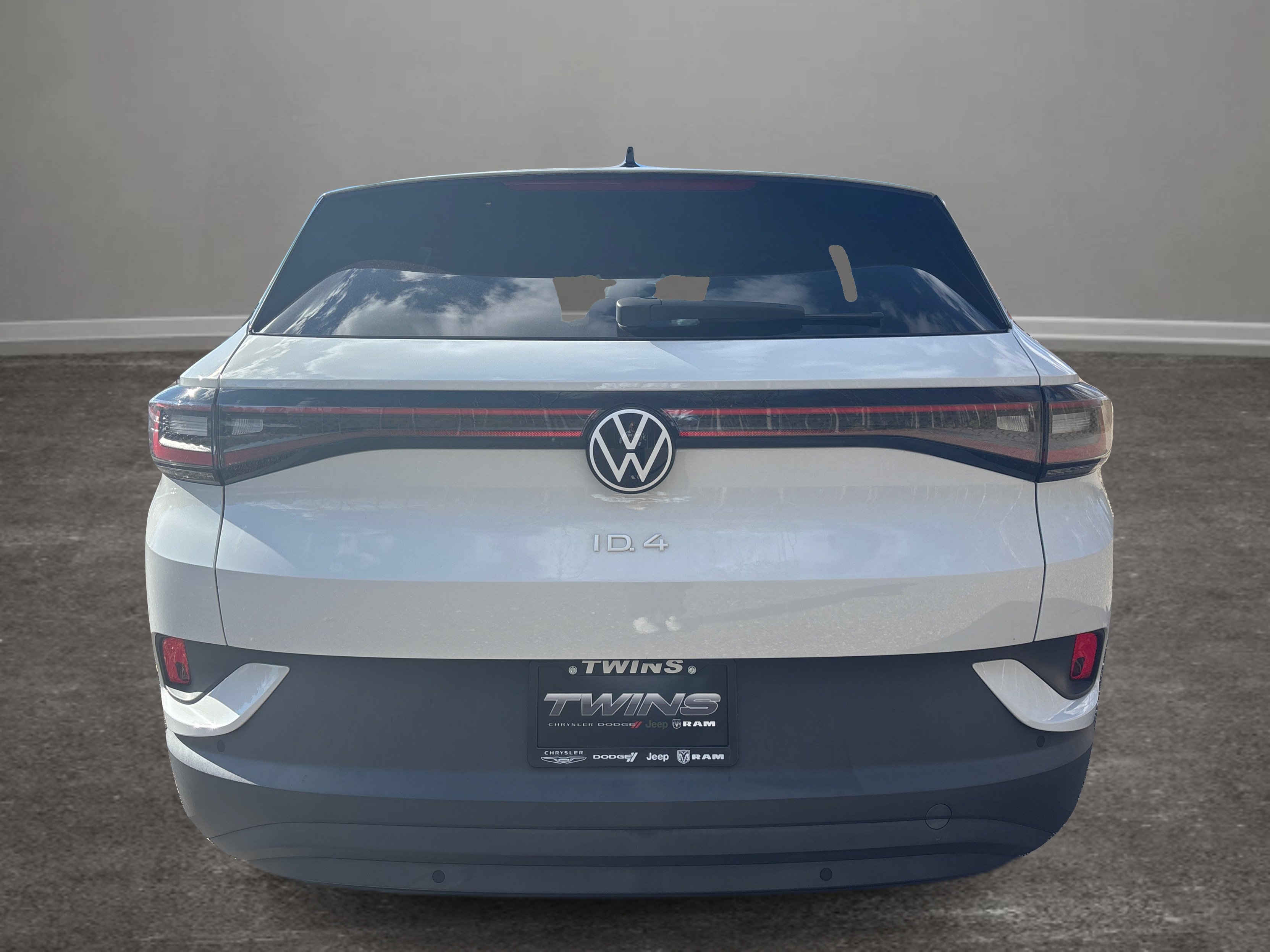 Used 2022 Volkswagen ID.4 Pro image 29