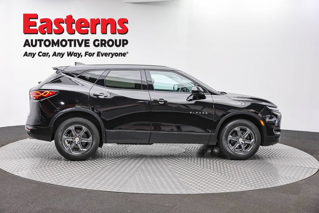 Used 2024 Chevrolet Blazer LT AWD/4WD image 4
