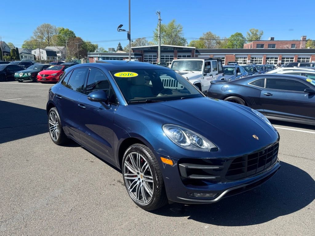 Used 2016 Porsche Macan Turbo AWD/4WD image 3