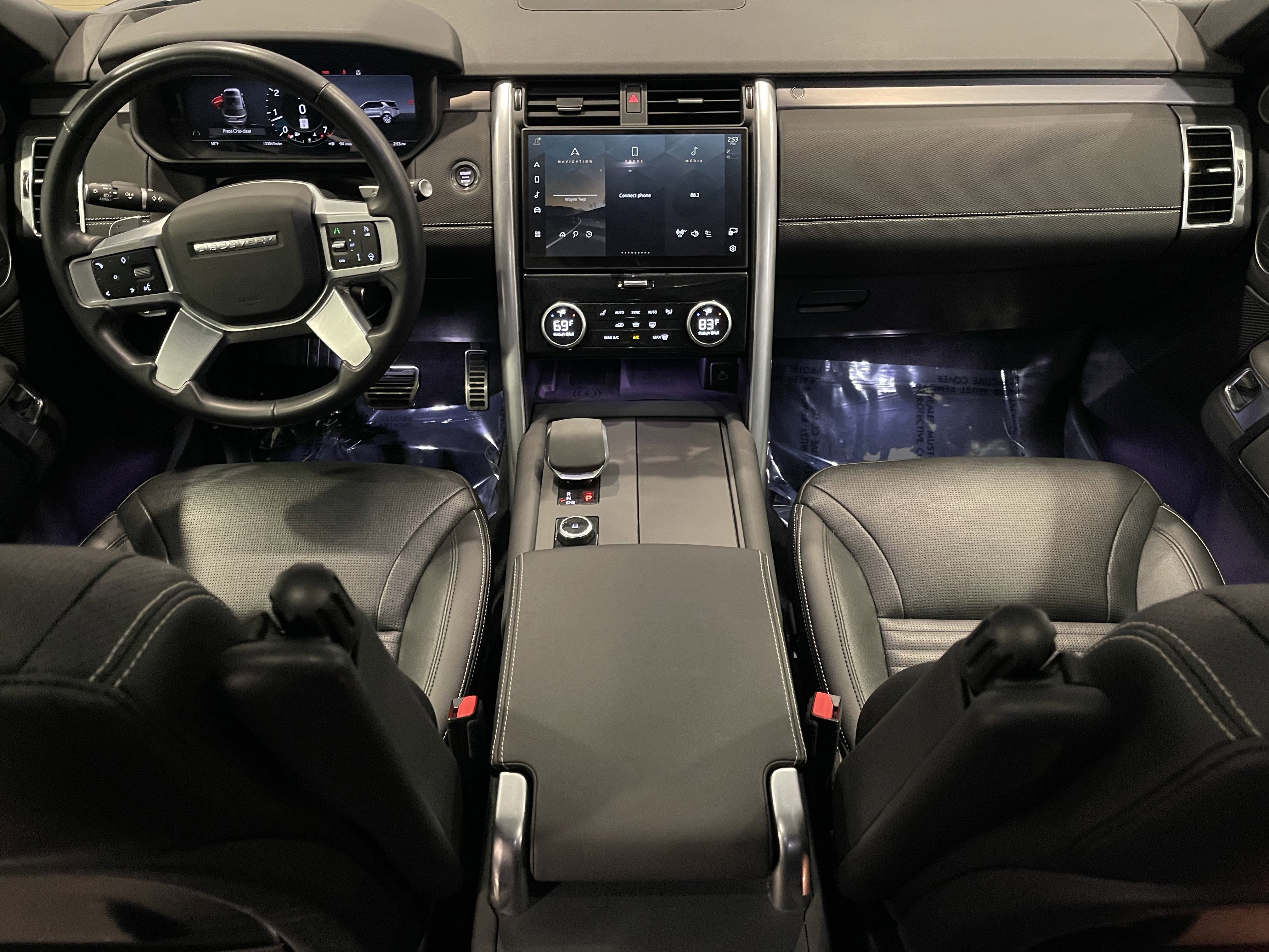 Used 2023 Land Rover Discovery S R-Dynamic image 16