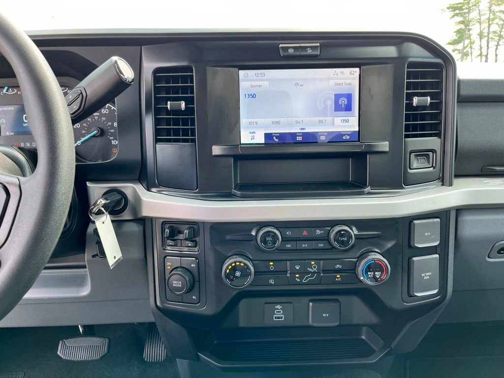 New 2026 Ford F350 XLT w/ 360-Degree Camera Package image 17