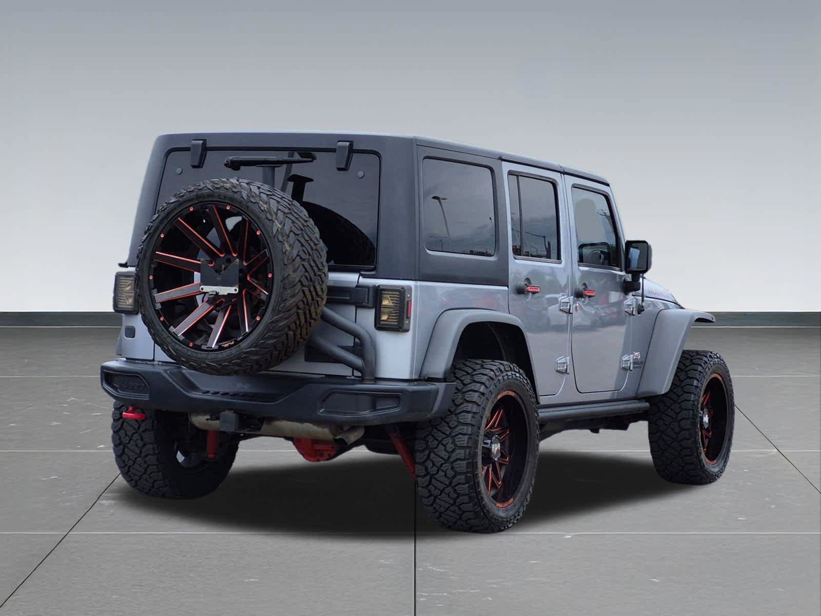 Used 2016 Jeep Wrangler Unlimited Rubicon AWD/4WD image 6