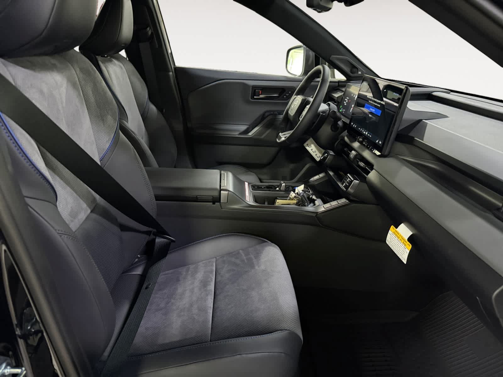 New 2026 Toyota RAV4 XSE AWD/4WD image 19