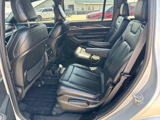 Used 2024 Jeep Grand Cherokee L Limited w/ Luxury Tech Group II AWD/4WD image 22