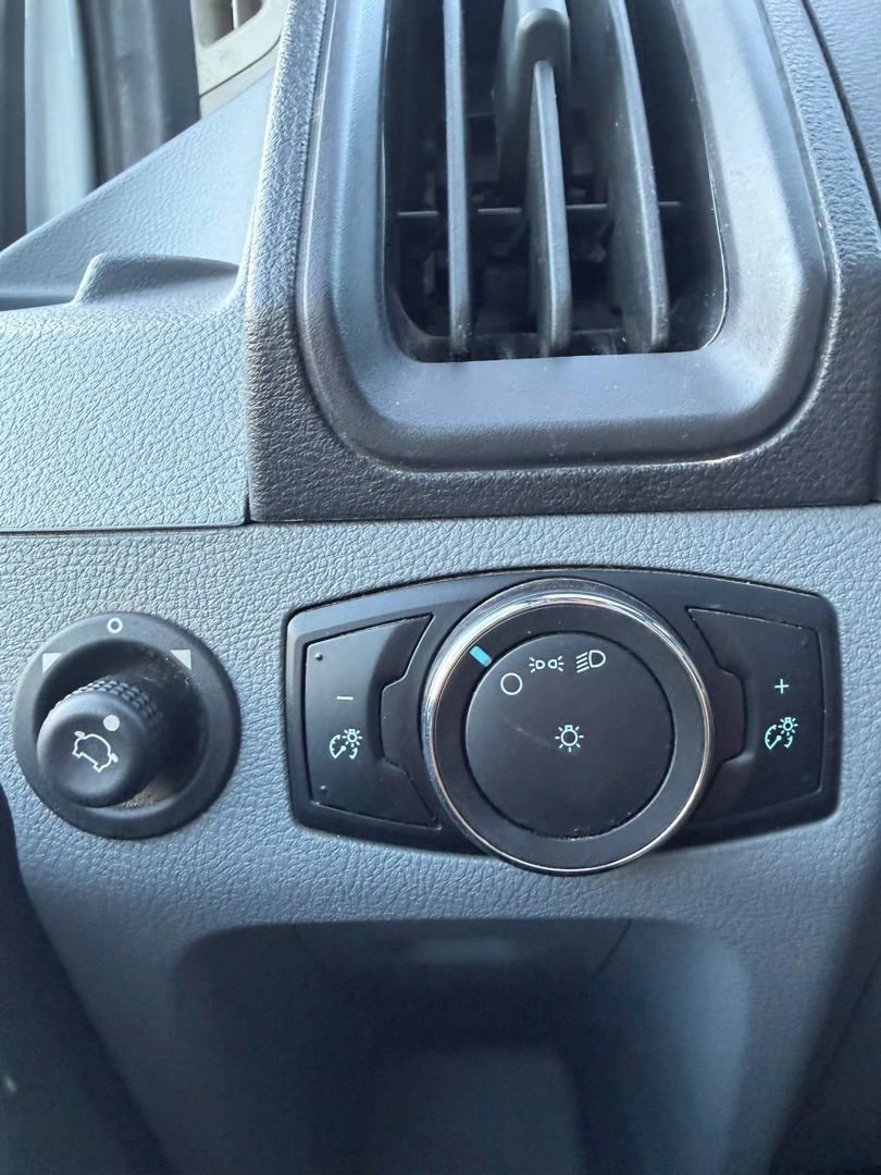 Used 2016 Ford Transit 150 130 Low Roof RWD image 24