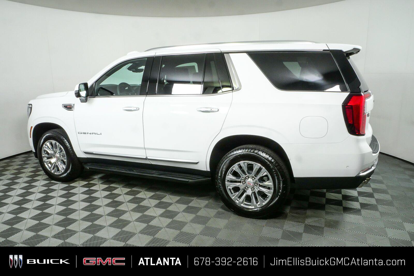 New 2026 GMC Yukon Denali w/ Advanced Technology Package AWD/4WD image 32