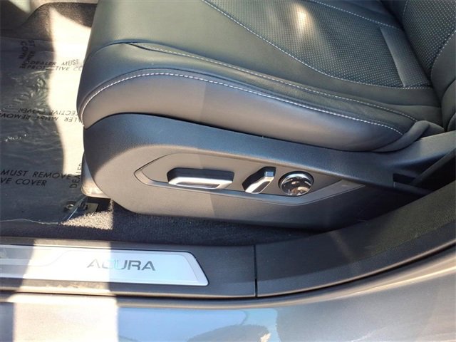 Certified 2025 Acura RDX w/ Technology Package image 4