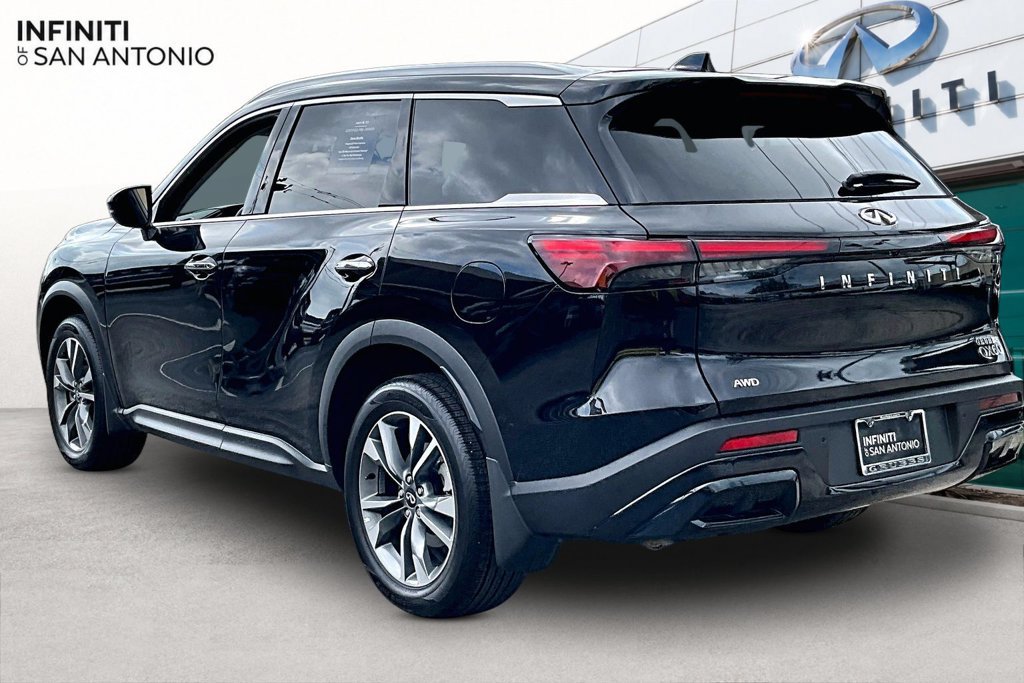 Certified 2025 INFINITI QX60 Luxe AWD/4WD image 16