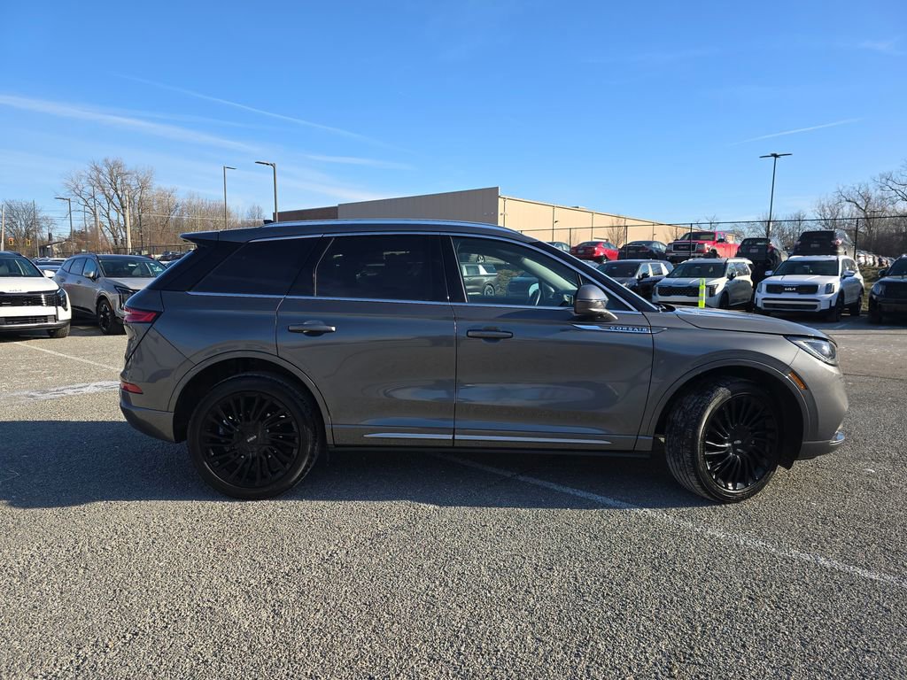 Used 2022 Lincoln Corsair Reserve w/ Luxury Package image 15