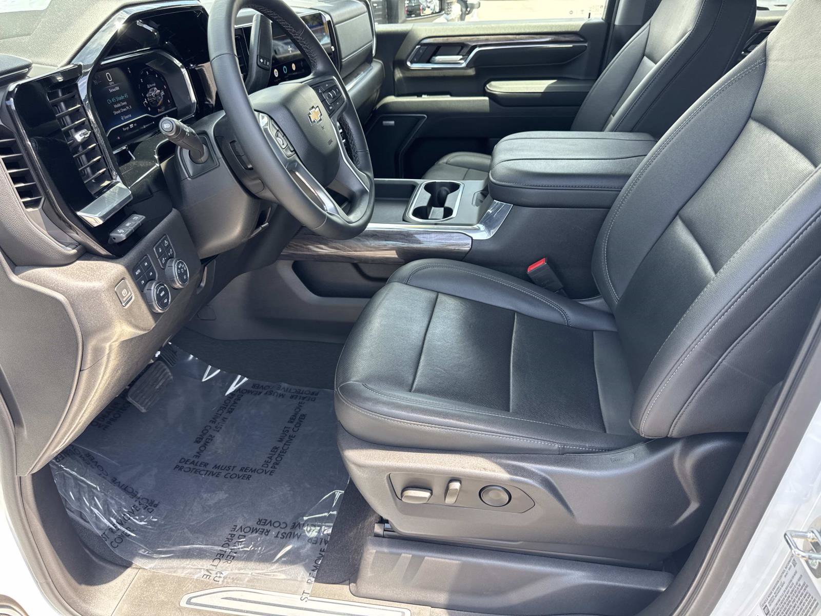 Used 2024 Chevrolet Silverado 2500 LTZ w/ LTZ Convenience Package AWD/4WD image 23