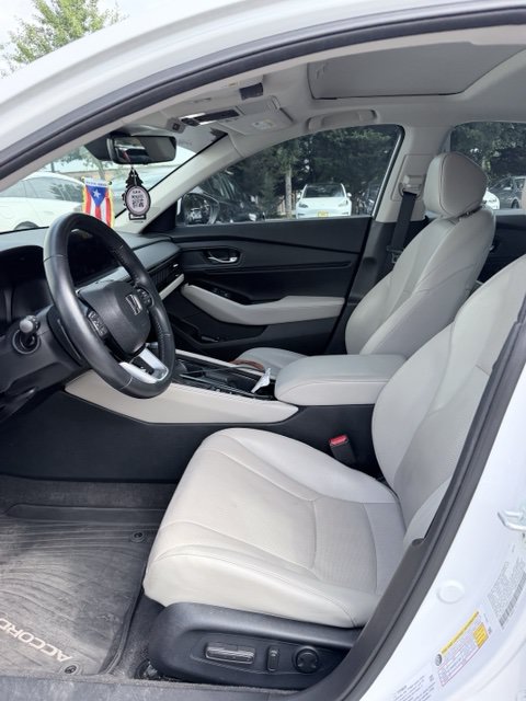 Used 2023 Honda Accord Touring image 4