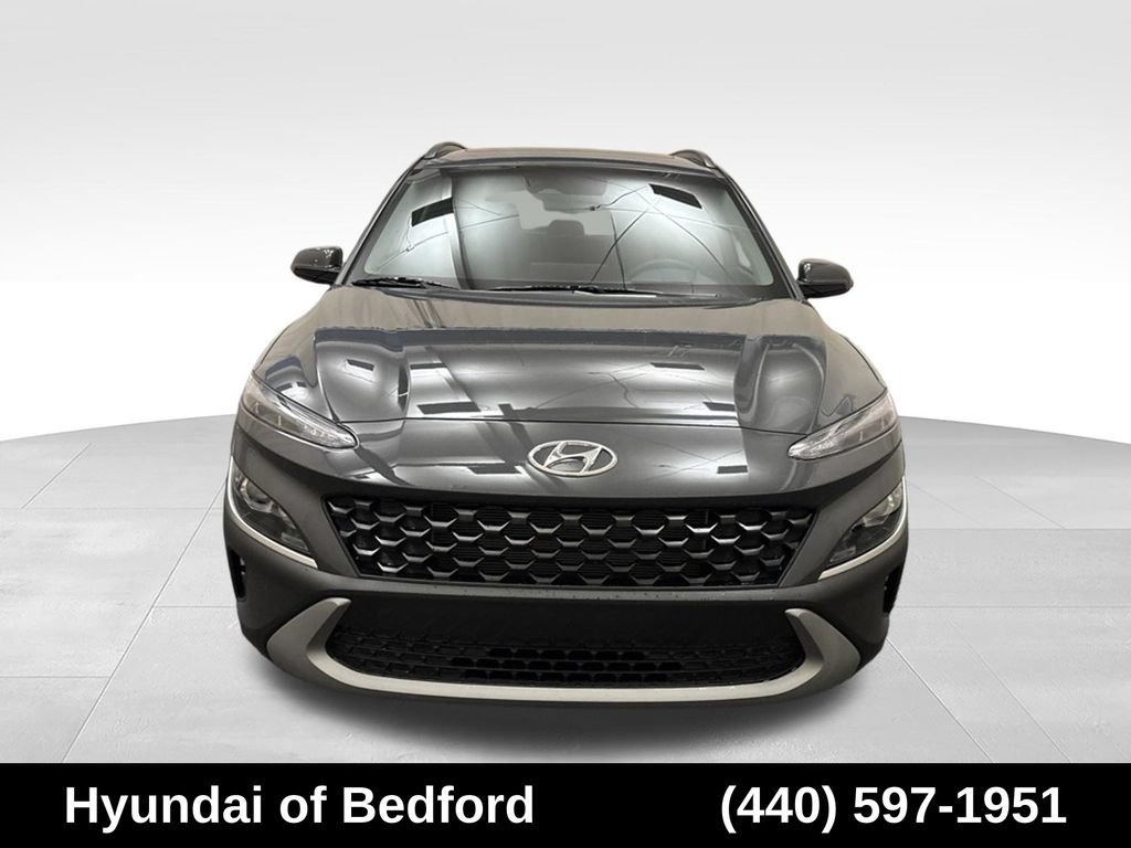 Used 2023 Hyundai Kona SEL w/ Convenience Package FWD image 2
