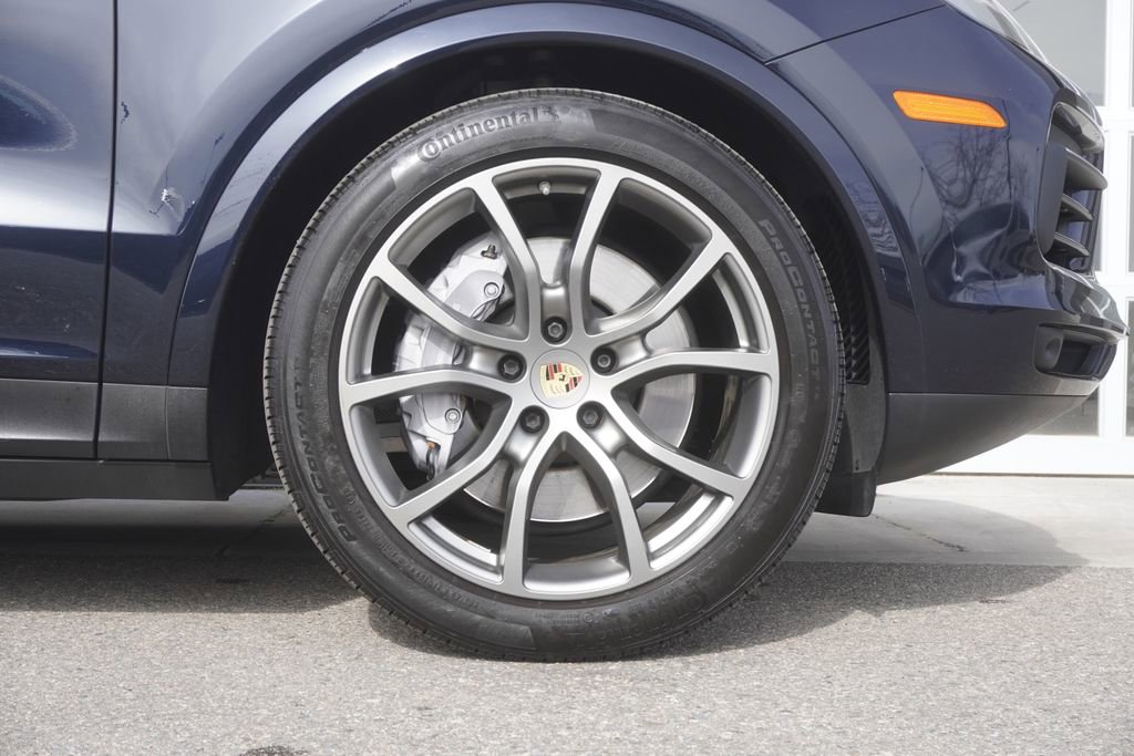 Used 2022 Porsche Cayenne Coupe image 35