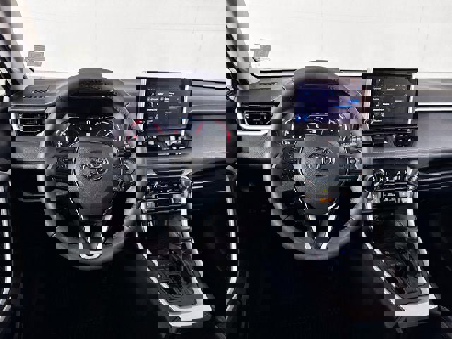 Used 2025 Toyota RAV4 XLE w/ Convenience Package image 18