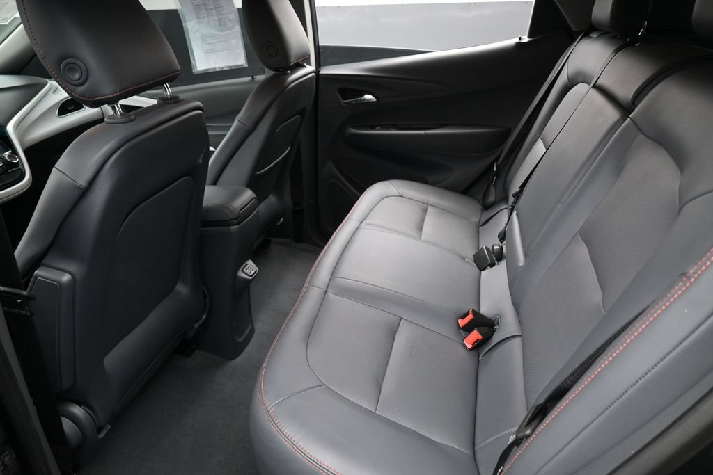 Used 2019 Chevrolet Bolt Premier w/ Infotainment Package FWD image 26