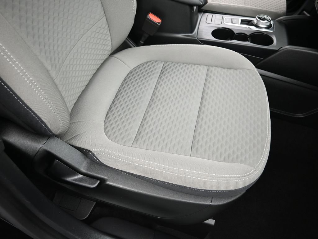Used 2022 Ford Escape SE w/ Convenience Package image 32