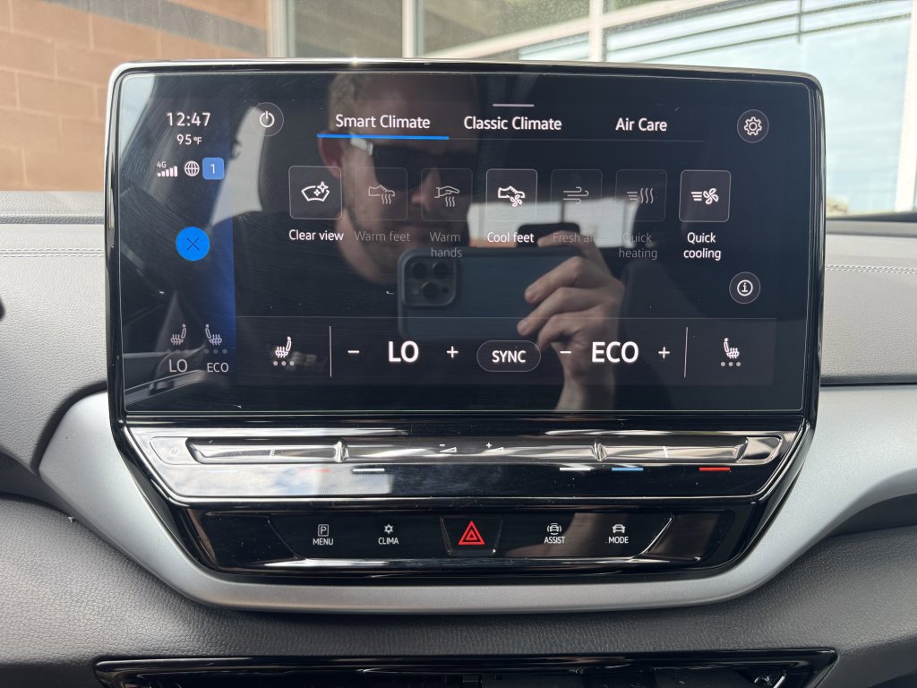 Used 2023 Volkswagen ID.4 Pro image 22