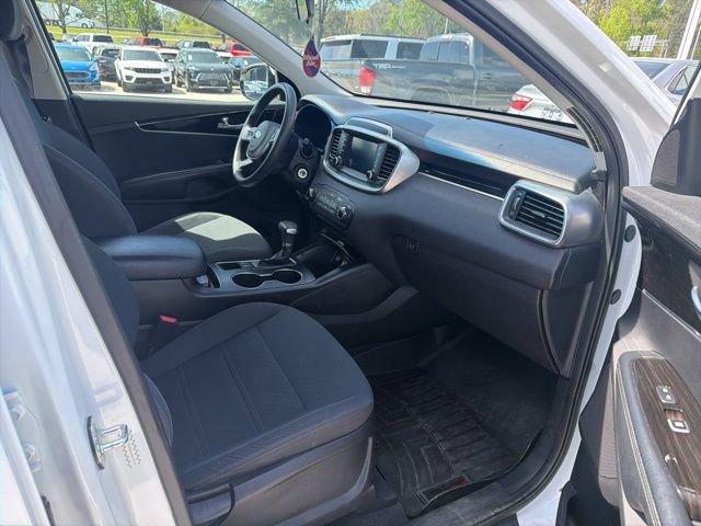 Used 2020 Kia Sorento LX image 13