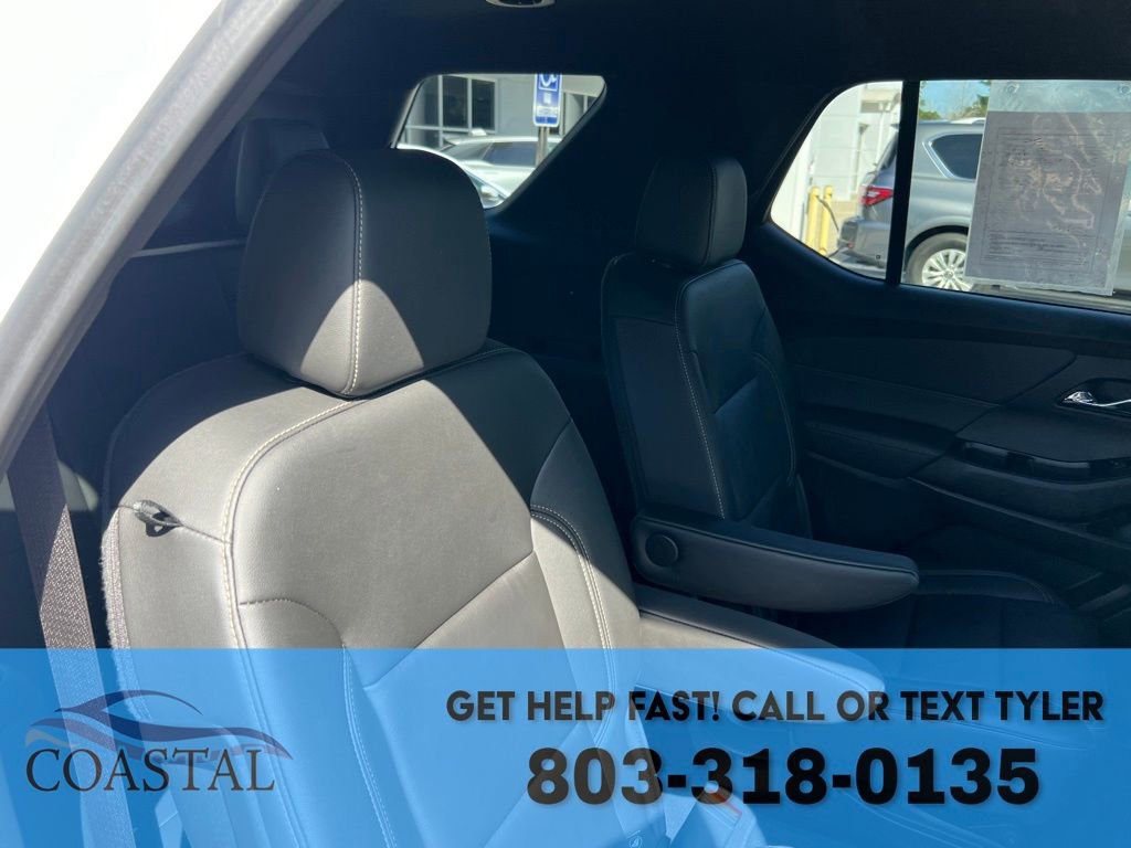 Used 2023 Chevrolet Traverse LT FWD image 26