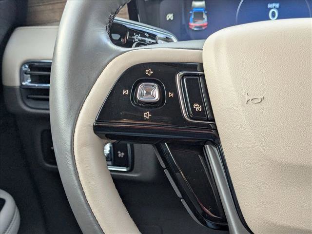 Used 2023 Lincoln Corsair Reserve image 12