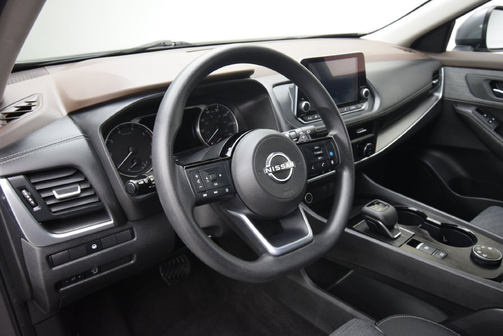 Used 2023 Nissan Rogue SV AWD/4WD image 11